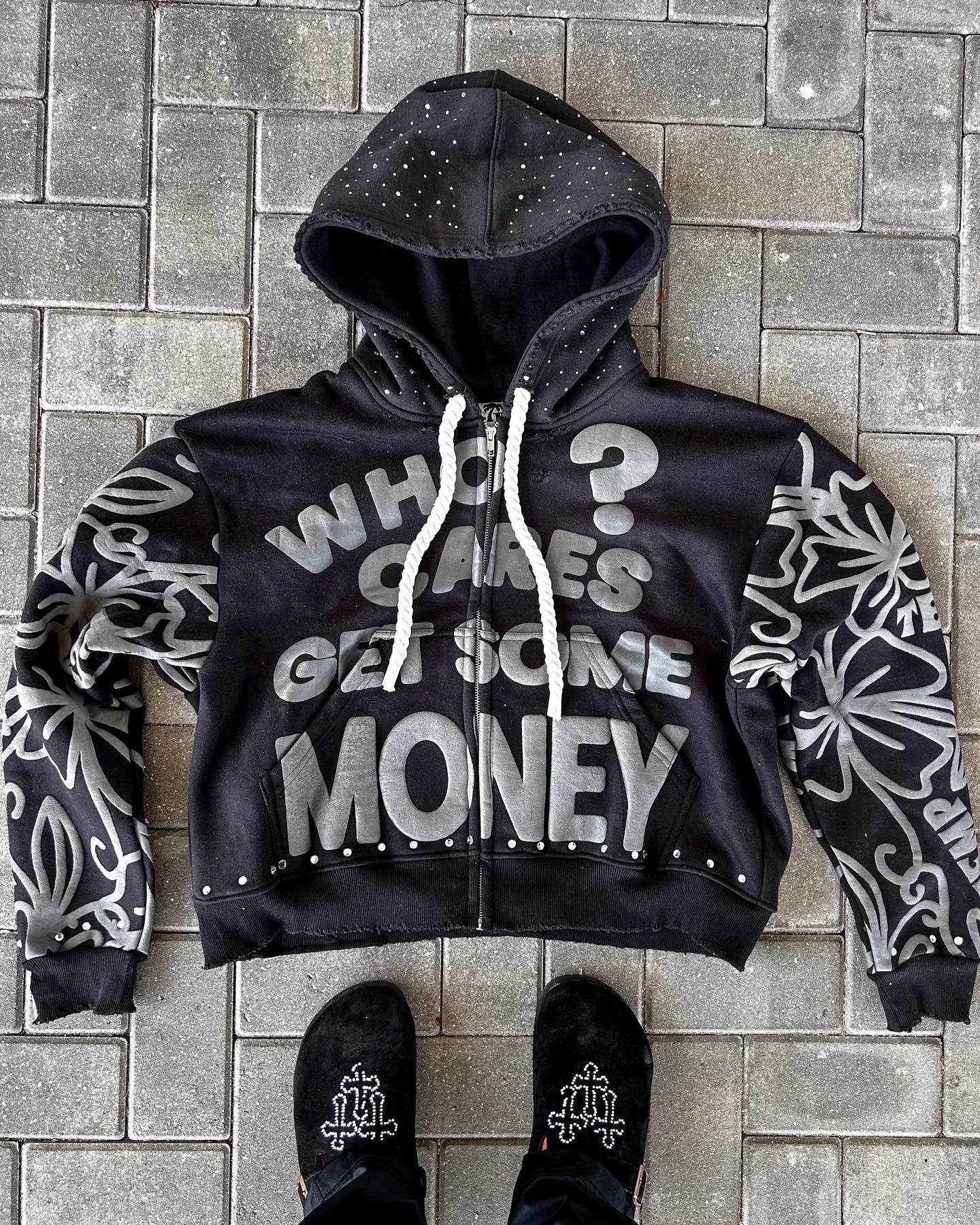 puff print hoodie